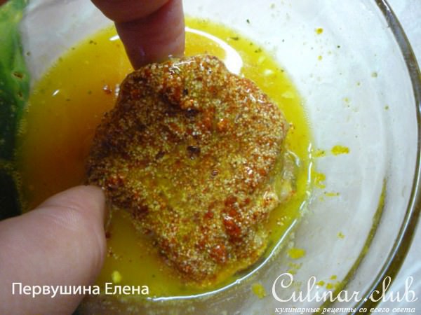 Язык, маринованный в соевом соусе в кляре из паприки