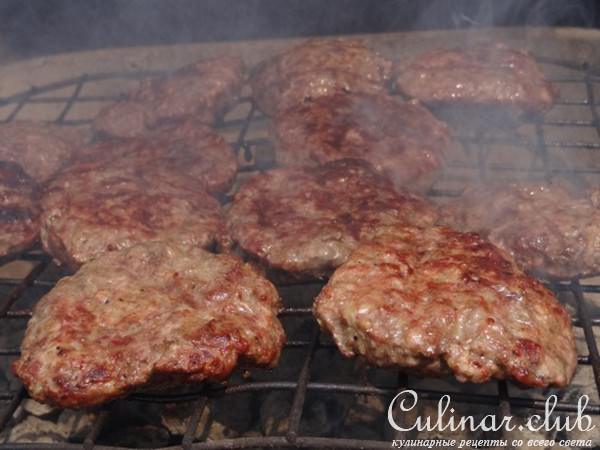 Гамбургеры или Вкусно Киккоманимся ! ! ! 