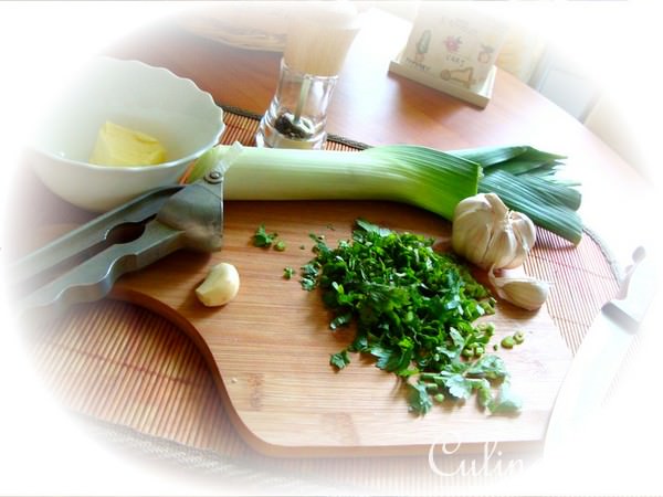 Чесночный хлеб(garlic bread).