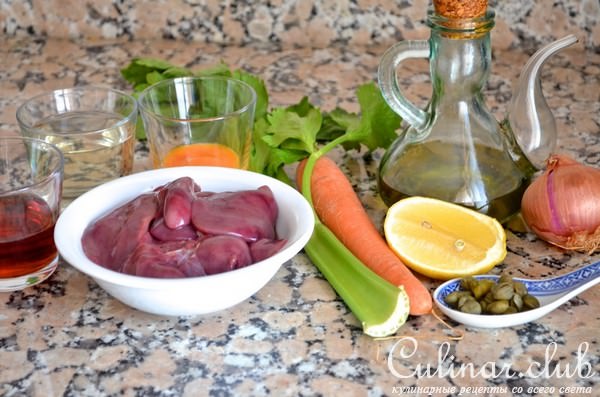 Мясные кростини, три варианта.