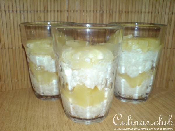 Десерт "Pina-Colada" из кокосового риса и ананаса