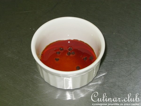 крем карамель с клубникой и шоколадом