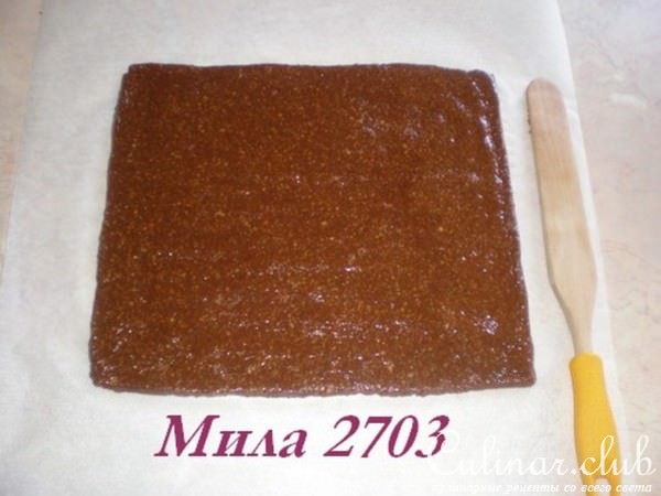 Шоколадный рулет с сырно-банановым кремом (без выпечки)
