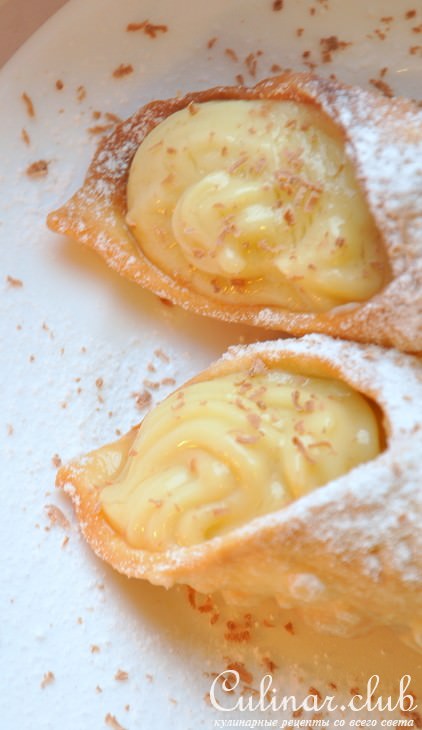 Канноли (Cannoli) с кремом пастичера (crema pasticera)