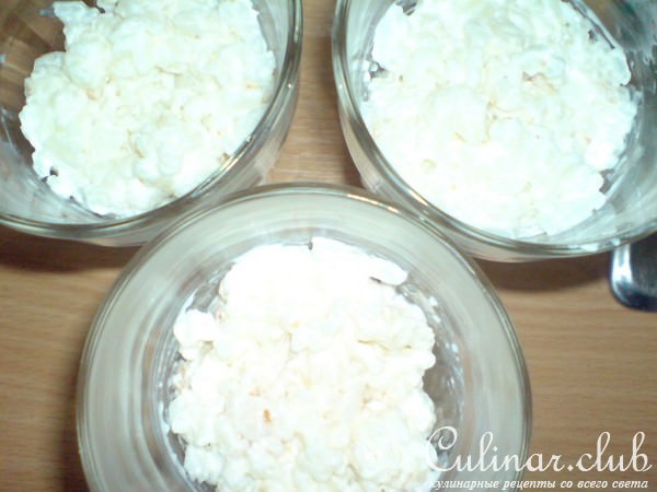 Десерт "Pina-Colada" из кокосового риса и ананаса
