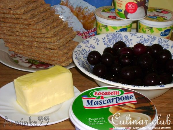 Хмельной вишневый пирог (без выпечки)
