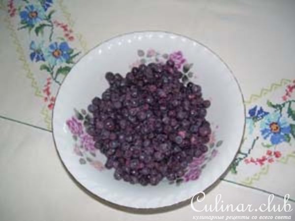 Ароматный пирог с черникой