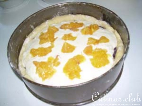 Ароматный пирог с черникой