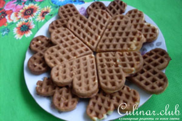 Маленькие пирожные с кремом