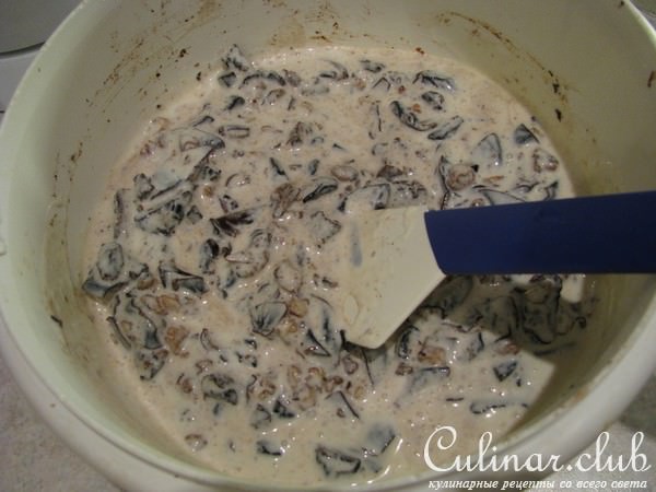 Десерт с черносливом и орехами