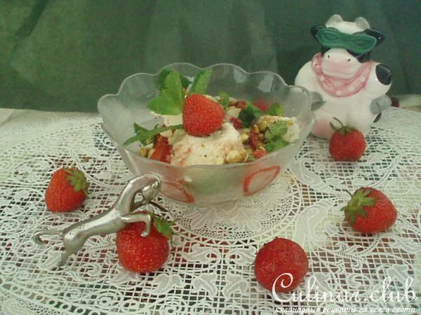 Холодный десерт с маринованной клубникой-мой ответ Турецкому султану, ой, Bratyury