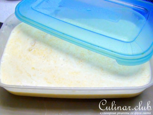 Мягкое индийское мороженое Kulfi из фруктов и йогурта.