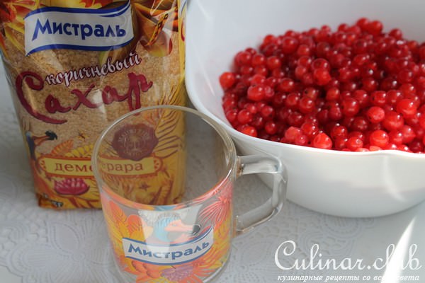 Желе из красной смородины и заливная дыня