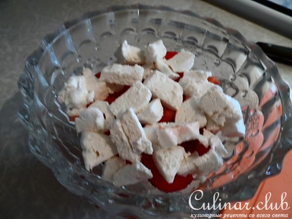 Десерт с зефиром,клубникой и киви.
