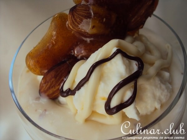 Мусс с белым шоколадом и миндальным пралине