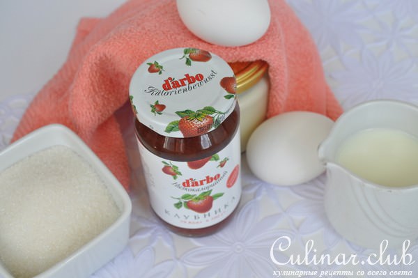 Йогуртовое мороженое с конфитюром DARBO.