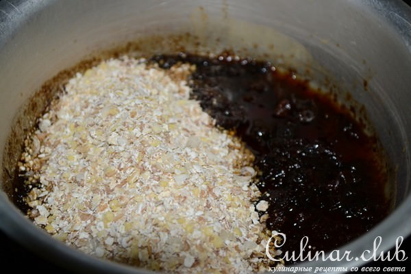 Десерт из хлопьев с джемом и творогом