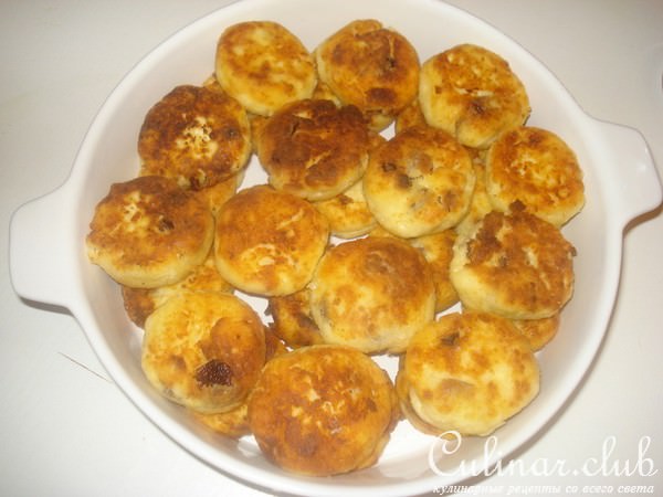 нежные сырники в сметано-маковой заливке