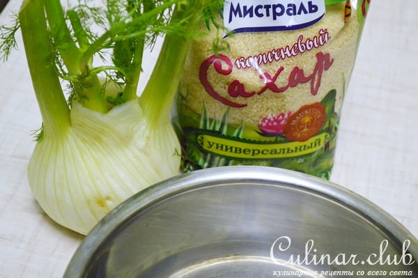 Мороженое молочное с фенхелем.