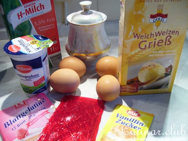 Фламери (манный пудинг) с вишневым соусом