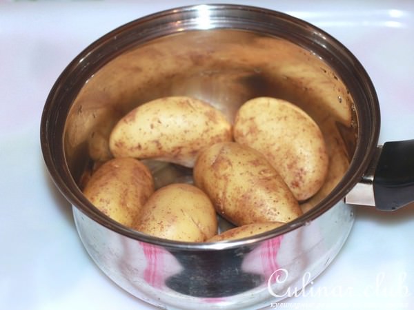 Картофель по-архиерейски с икрой из хлеба