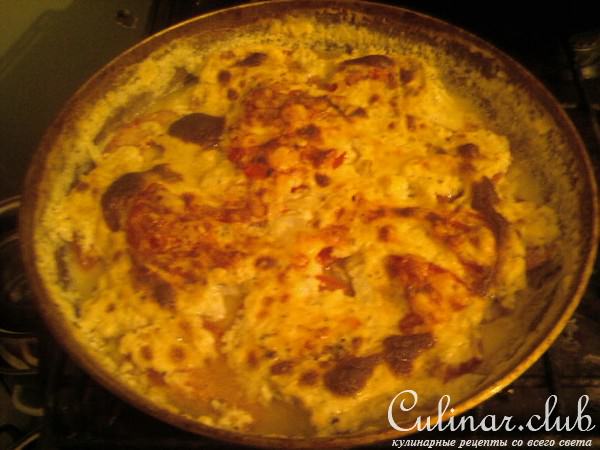 Пангасиус с сыром и помидорами