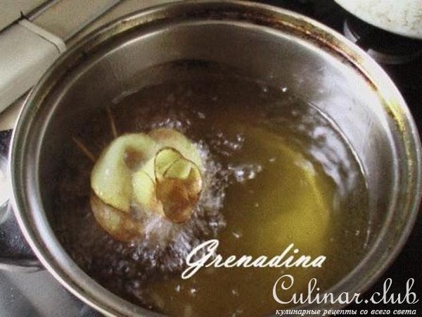 Роза из картофеля