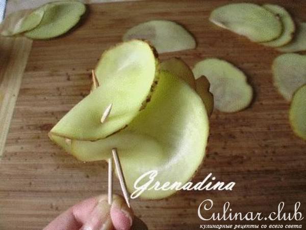 Роза из картофеля