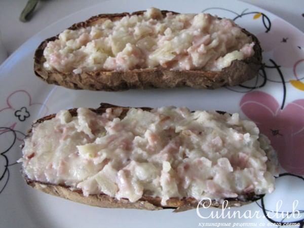 ПЕЧЕНАЯ КАРТОШКА с ветчиной, сыром и луком (очень просто и невероятно вкусно)