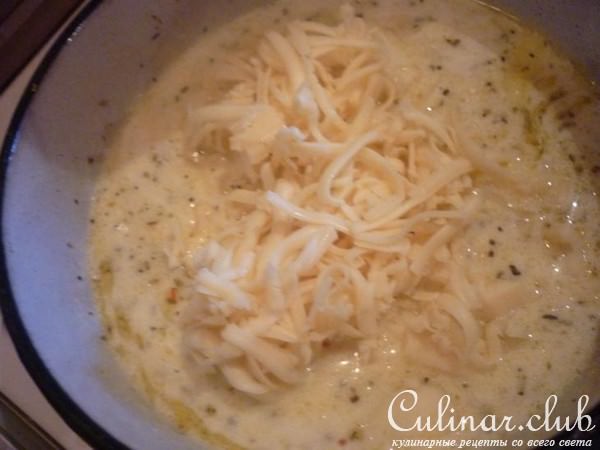 Паста Linguine с лимонным соусом для нежной курочки с чесноком
