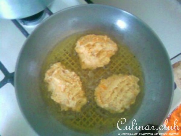 Котлетки из морского окуня с морковкой