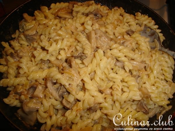 макароны с грибами