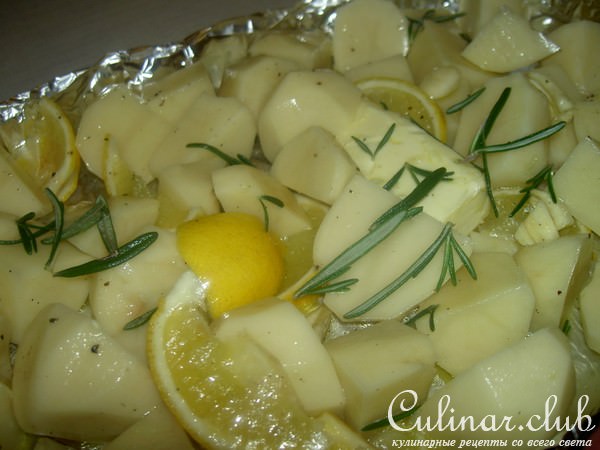 Картофель с лимоном и оливками