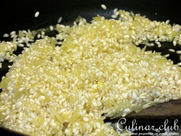 Рисовые тимбали с моцареллой(Sformatini di riso alla mozzarella)