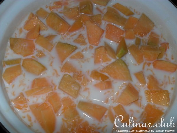 Молочная рисовая каша с тыквой,карамельными орешками и бананом. Дуэль.