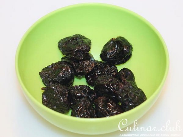 Каша пшеничная с черносливом
