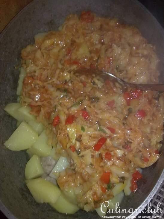 Картофельно-капустное рагу по-деревенски