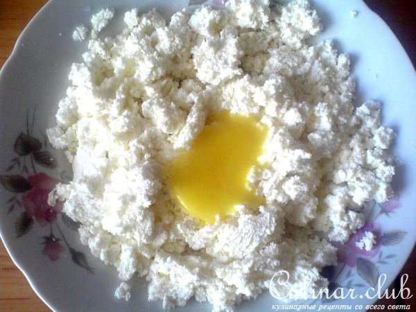 Творожники морковные с яблочным гарниром 