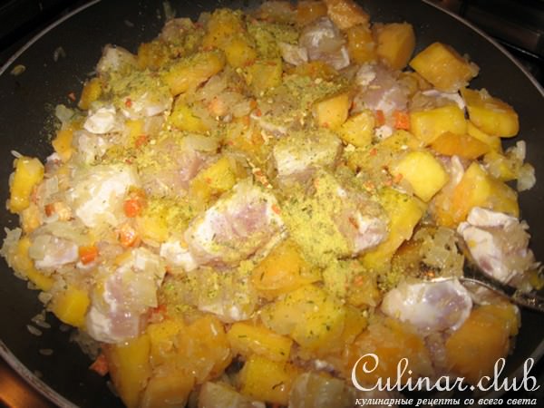 Куриные грудки с тыквой