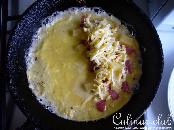 Блинчики с ананасовой и томатной начинками