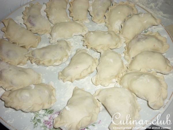 Вареники с клубникой