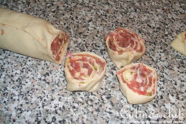 рулетные дольки с мясом