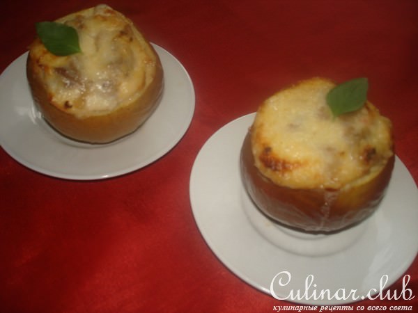 Яблоки, фаршированные курицей и сыром