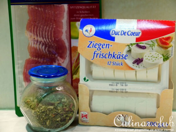 Запеченый в беконе козий сыр (закуска к вину)
