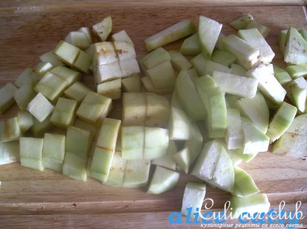 БАКЛАЖАНЫ С МЯТОЙ И ОРЕХАМИ