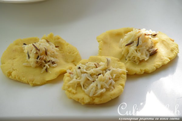 Картофельные мешочки с рисом 