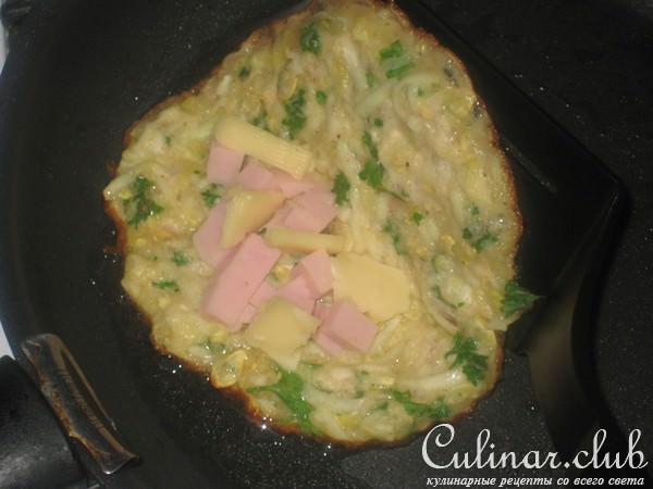 Кабачковые драники с ветчиной и сыром