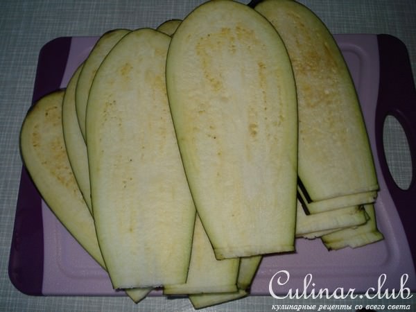 Рулетики из баклажанов с курицей