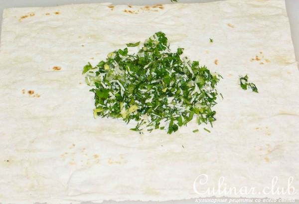 Лаваш с зеленью и сыром