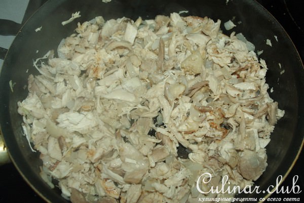 Лазанья с курицей и грецкими орехами